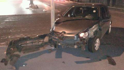 Semáforo com defeito causa acidente em cruzamento da Capital