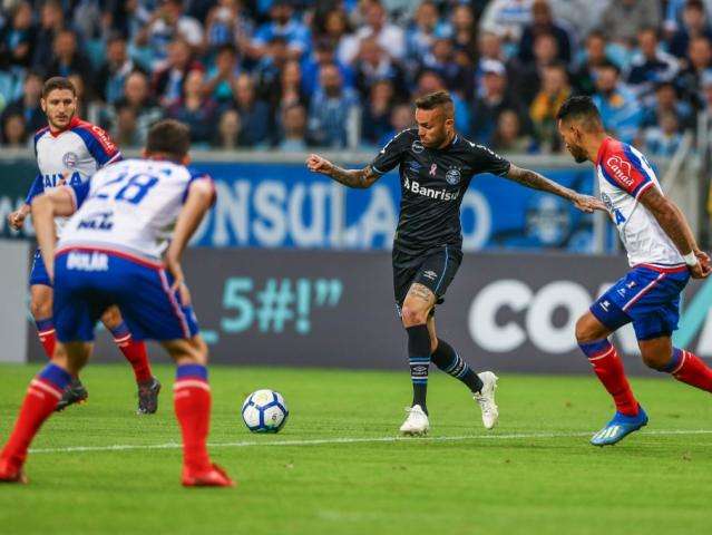 Bahia sai na frente, mas fica no empate em 2 a 2 contra o Gr&ecirc;mio 