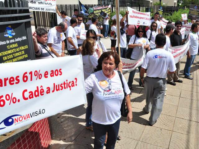 Sancionada lei que concede reajuste de 6% para servidores do Judici&aacute;rio