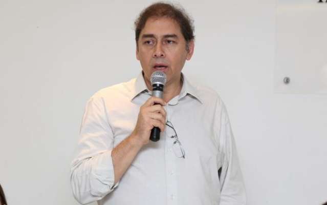 Bernal cancela agendas para ir &agrave; C&acirc;mara esclarecer confus&atilde;o