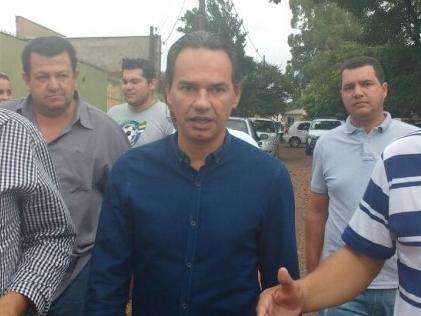Prefeito diz que espera Uber at&eacute; o fim de semana para discutir nova lei