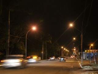 Taxa paga a troca de lâmpadas e a ‘conta de energia’ da cidade (Foto: Alcides Neto)