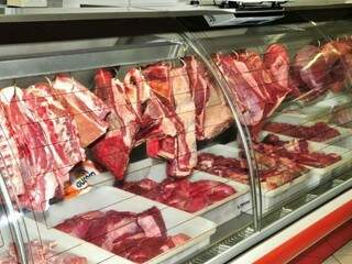 Carne bovina ficou mais barata em janeiro e preço médio da cesta básica caiu (Foto: Arquivo)
