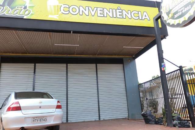 Em briga de torcida, quatro vasca&iacute;nos s&atilde;o feridos a tiros em conveni&ecirc;ncia
