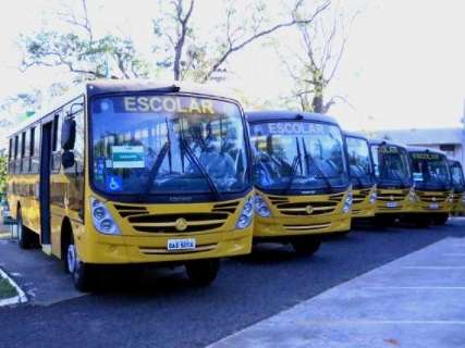 Governo doa 13 ônibus escolares para mais duas cidades do interior