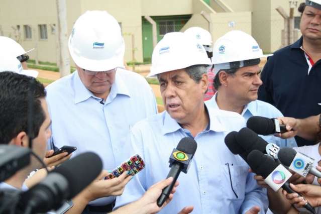 Mercadante prop&ocirc;s chapa com vice e candidato a senador do PMDB