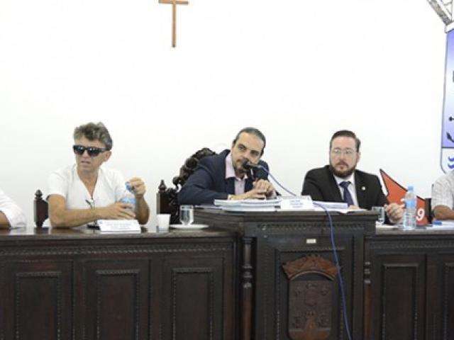 C&acirc;mara cassa o 2&ordm; suspeito de receber mensalinho e adia dois julgamentos