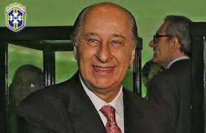 Pressionado, Del Nero renuncia a cargo na Fifa e filho de Sarney deve assumir