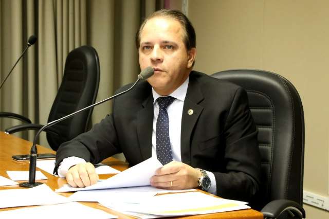 Barbosinha deve retornar &agrave; Assembleia quinta-feira, diz deputado