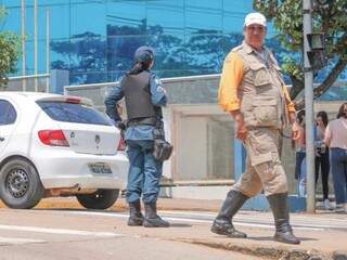 Agetran, PM e Guarda refor&ccedil;am controle do tr&acirc;nsito em locais de prova