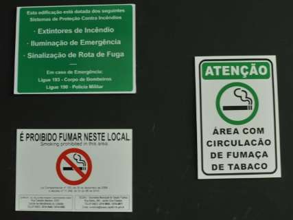 Falta de regras específicas dificulta fiscalização antifumo em tabacarias