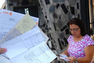 Moradora da Vila Carolina não tem recebido correspondências no prazo. Foto: Adriano Hany