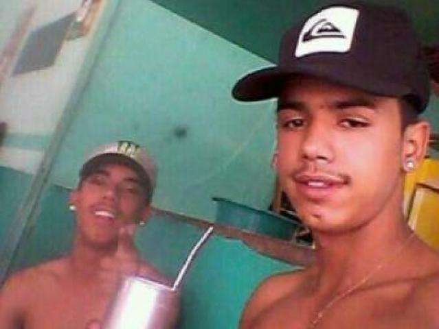 &quot;S&oacute; Deus julga&quot;, desabafa m&atilde;e com dois filhos v&iacute;timas de j&uacute;ri de fac&ccedil;&atilde;o