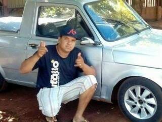 Homem de 33 anos morre no hospital ap&oacute;s ser baleado por dupla de moto