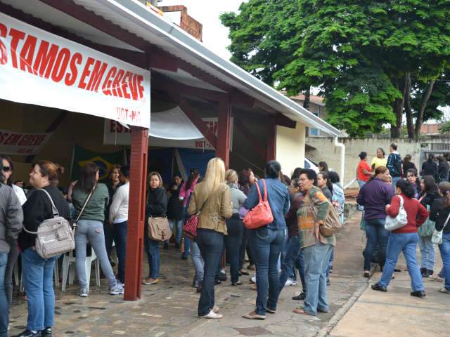  Greve provoca fechamento de 60% dos Ceinfs e Cras de Campo Grande