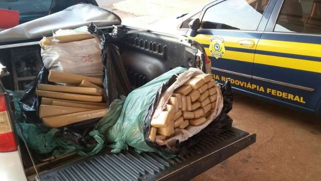 Casal &eacute; preso transportando 103 quilos de maconha que iria para Cuiab&aacute;