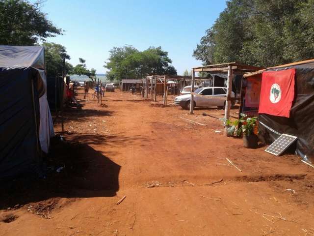 Movimento Sem Terra monta 11&ordm; acampamento em MS com 200 fam&iacute;lias 