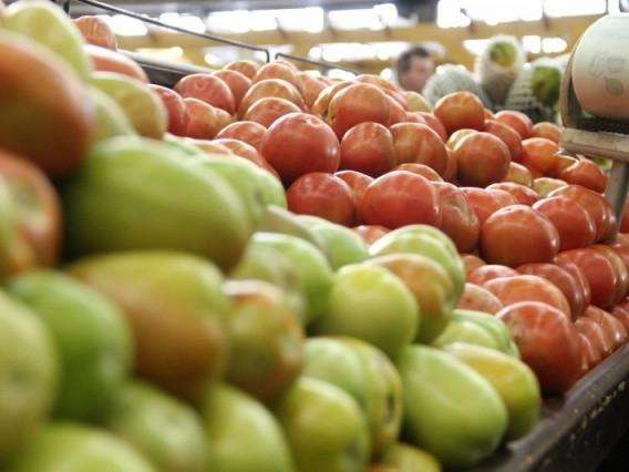 Depois de altas seguidas, pre&ccedil;o da cesta b&aacute;sica cai 6% em fevereiro