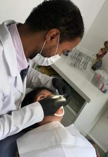 Novas técnicas diminuíram, inclusive, o tempo na cadeira do dentista. (Foto: Divulgação)
