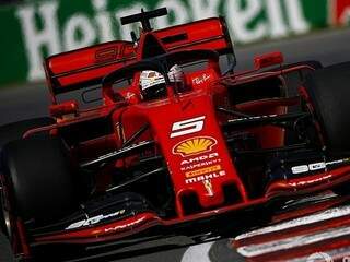 Sebastian Vettel, da Ferrari, vai largar na frente amanhã. (Foto: Motorsport)