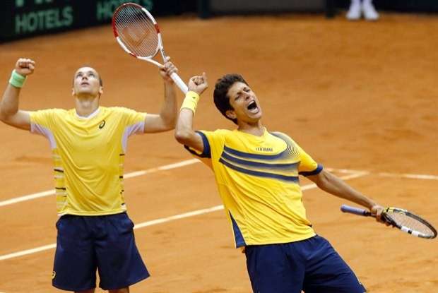 Marcelo Melo e Bruno Soares estreiam com vit&oacute;ria sobre tailandeses 