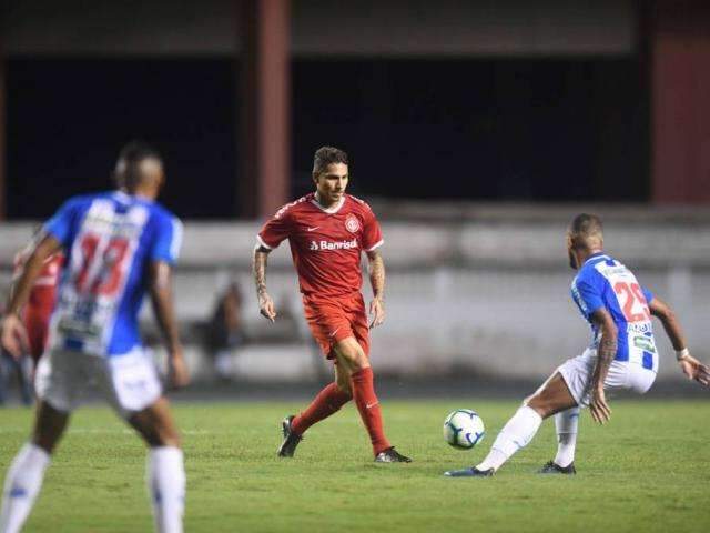 Inter faz 1 a 0 sobre o Paysandu e vai &agrave;s quartas da Copa do Brasil