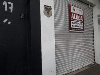 Outro imóvel fechado na Dom Aquino (Foto: Ricardo Campos Jr.)