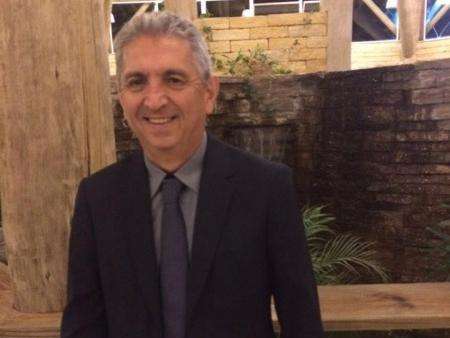 Servidor morre ap&oacute;s ser atropelado ao trocar pneu no acostamento da BR-163