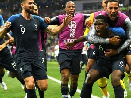 França derrota Croácia por 4 a 2 e conquista título depois de 20 anos