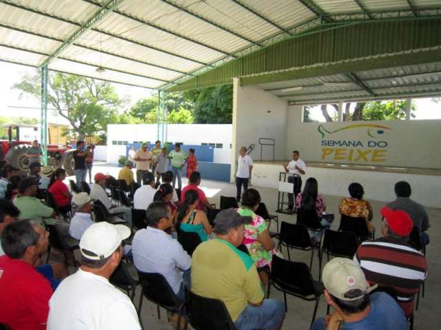 Semana do Peixe ter&aacute; caminh&atilde;o em bairros e minist&eacute;rio espera desconto de at&eacute; 20%