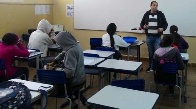 Estudo da UEMS associa piadas a melhora no ensino da l&iacute;ngua portuguesa