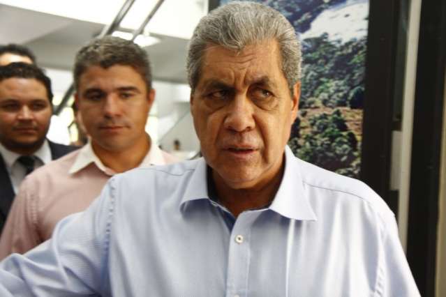 Andr&eacute; deixa exonera&ccedil;&otilde;es de 4 secret&aacute;rios para quinta; Nelsinho j&aacute; se demitiu