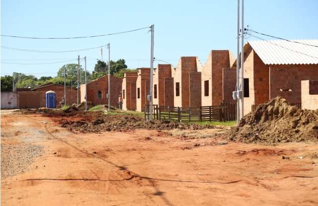 Mutir&atilde;o e transpar&ecirc;ncia no sorteio de casas s&atilde;o propostas para habita&ccedil;&atilde;o