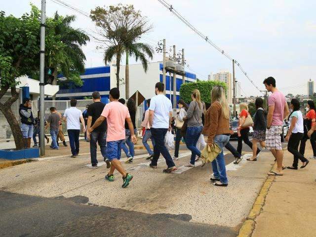 Concurso da Assembleia registra 2.289 absten&ccedil;&otilde;es na prova de n&iacute;vel m&eacute;dio