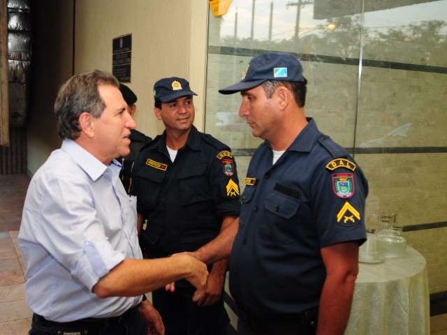 Giroto diz que vai chamar PSDB e PT para compor alian&ccedil;a no 2&ordm; turno