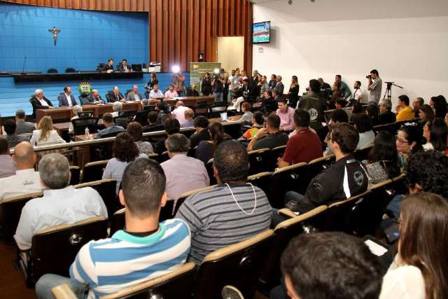 Assembleia vai discutir em audi&ecirc;ncia pol&iacute;ticas para combater depress&atilde;o