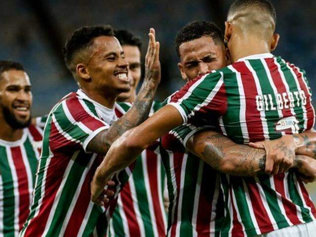 Nos p&ecirc;naltis, Fluminense faz 3 a 2 e elimina o Santa Cruz da Copa do Brasil 