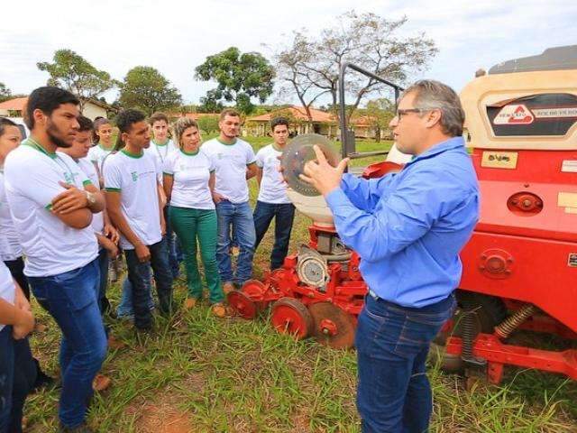 Com sal&aacute;rio de at&eacute; R$ 6,2 mil, IFMS abre sele&ccedil;&atilde;o para contratar professores