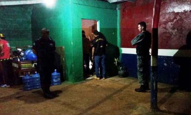 Empres&aacute;rio &eacute; morto a tiros em revenda de g&aacute;s e concorrente &eacute; suspeito