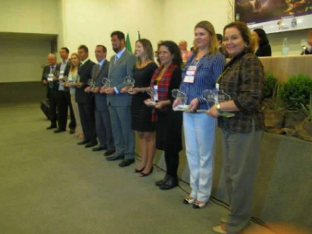  Campo Grande recebe pr&ecirc;mio do setor tur&iacute;stico em evento no PR