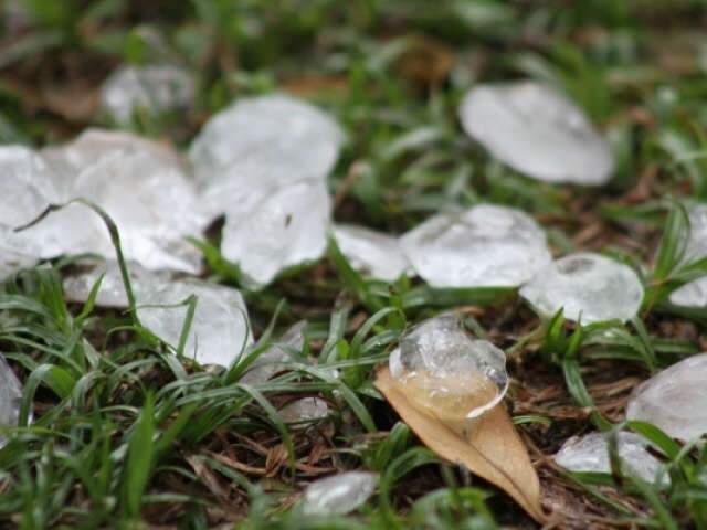  Dourados registra chuva de granizo; n&atilde;o foi registrado preju&iacute;zo 