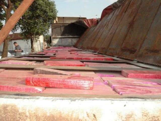  Carga de milho escondia 2,5 toneladas de maconha, na MS-276, em Ivinhema