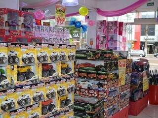 Procon fez pesquisa de preço de brinquedos em seis lojas de Dourados (Foto: Dourados News)
