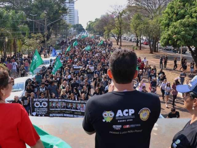 Acusado de desacato, sindicalista &eacute; preso durante protesto na Afonso Pena