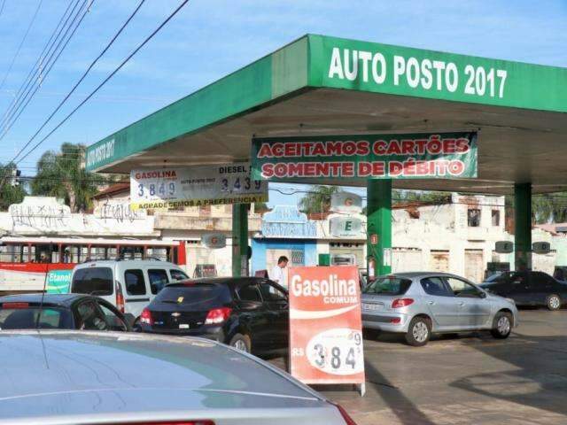 Gasolina cai 1,3% Campo Grande fica com 3&ordf; mais barata entre capitais