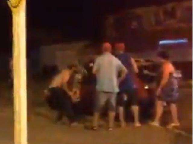 Mulher morre ap&oacute;s ser esfaqueada por desconhecido em bar