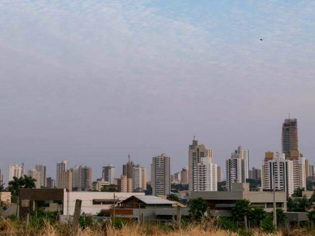 Inmet prev&ecirc; quinta-feira de c&eacute;u parcialmente nublado e chuva isolada em MS