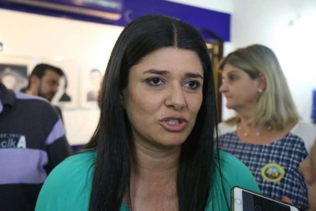 Reuni&otilde;es internas e caminhadas marcam retomada de campanha