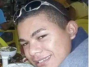 M&atilde;e envergonhada e namorada gr&aacute;vida: o legado do bandido morto