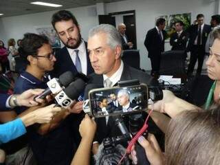 Reinaldo durante coletiva à imprensa na manhã desta segunda-feira. (Foto: Leonardo Rocha)